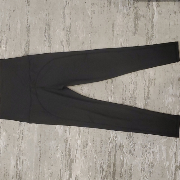 BRAND NEW - Maternity Wide Band Waist Leggings - Picture 5 of 5